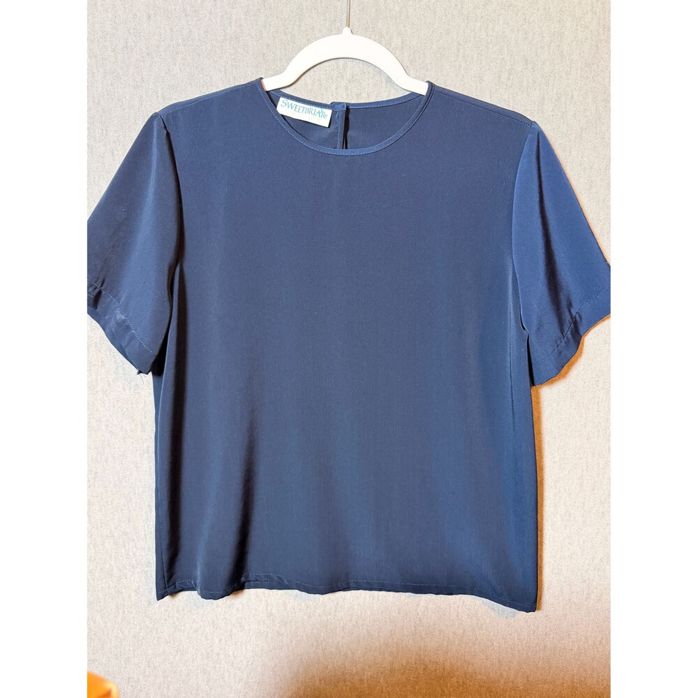 SWEETBRIAR Women's Navy Blue Silky Short Sleeve Top Blouse Keyhole Back